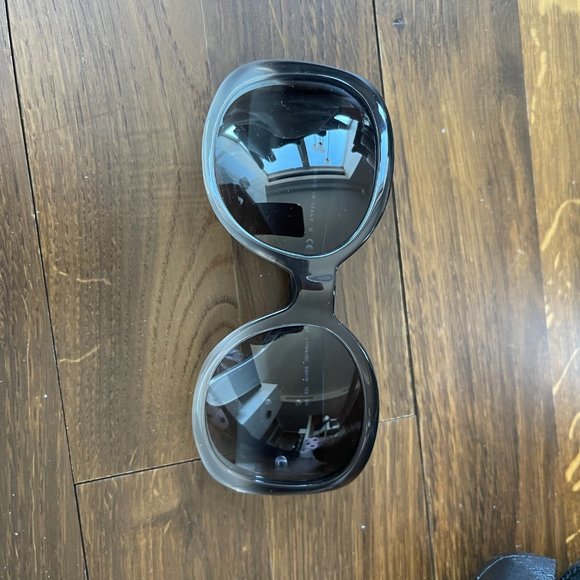 CHANEL OMBRE LIGHT GREY/CREME/BLACK SILVER CC SUNGLASSES - Picture 2 of 4